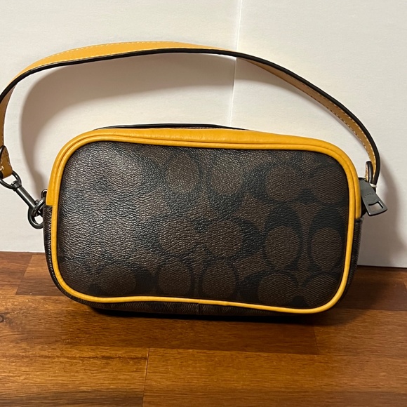 COACH Jamie Wristlet In Signature Varsity Motif - Picture 2 of 8